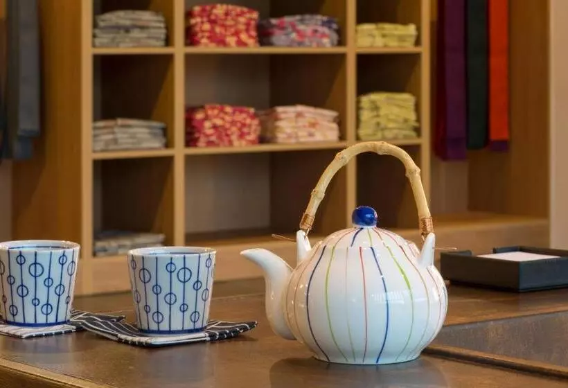 Отель Tomonoya Ryokan Geoje