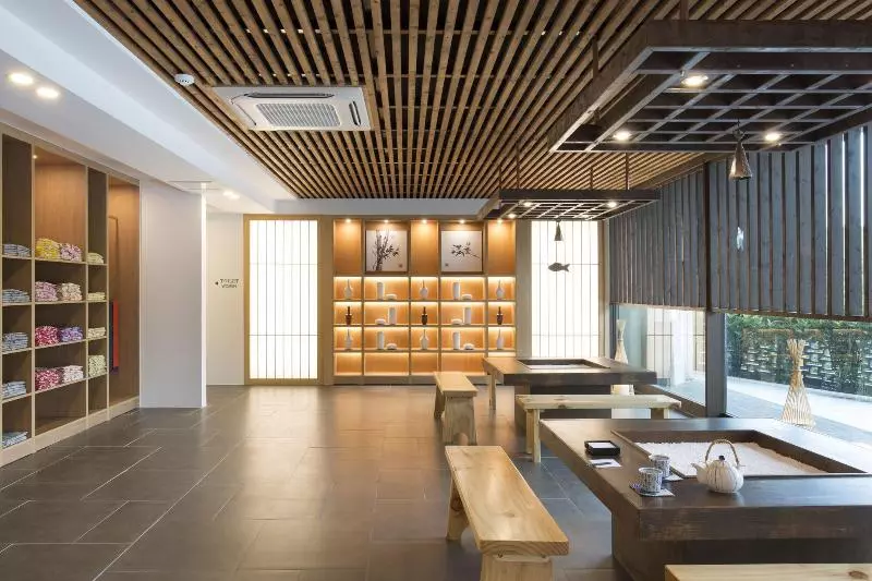 Отель Tomonoya Ryokan Geoje