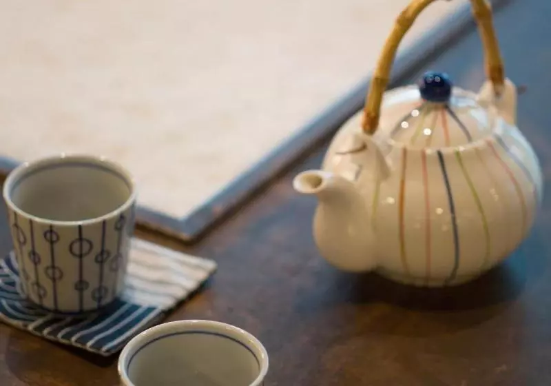 Отель Tomonoya Ryokan Geoje