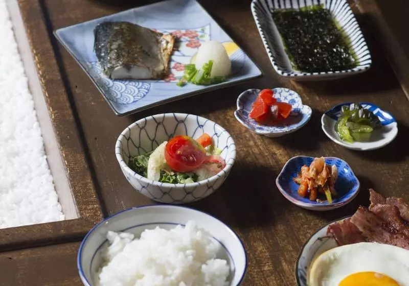 Отель Tomonoya Ryokan Geoje