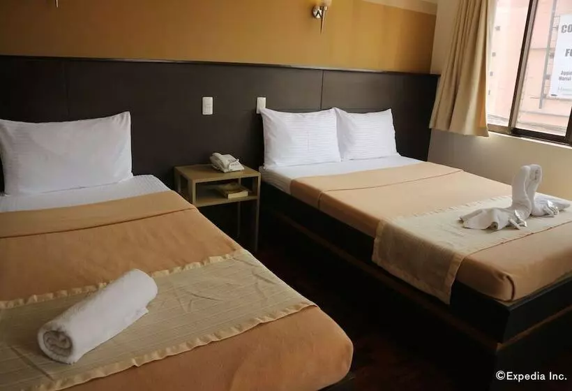 هتل We Travelers Inn