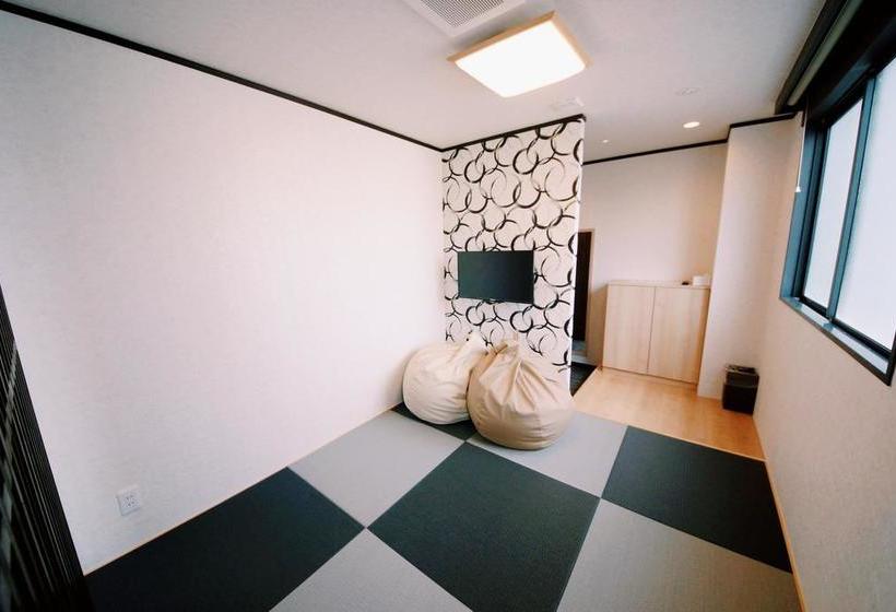 Mosaic Hostel Kyoto