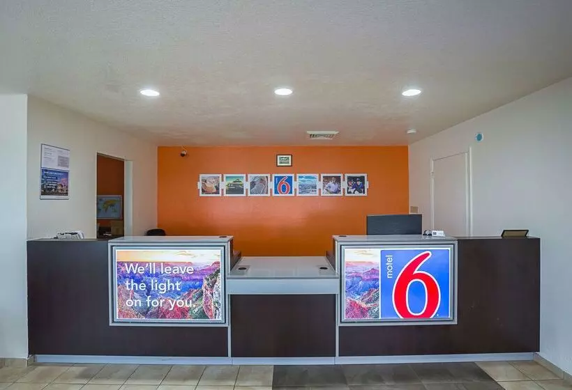 Motel 6 Madisonville, Tx