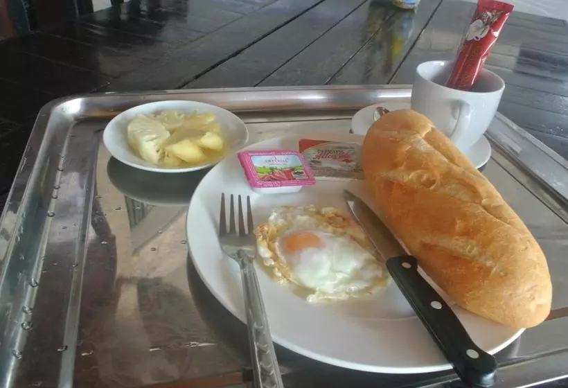 Orange Backpacker Hostel