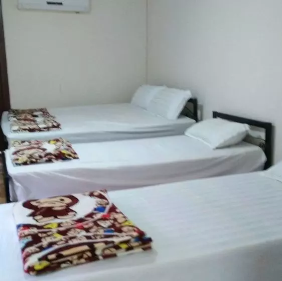 Orange Backpacker Hostel