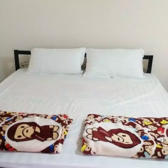 Orange Backpacker Hostel