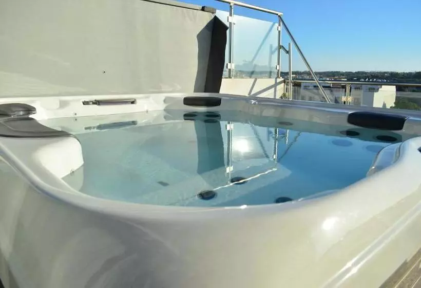 Paramount Bay Penthouse