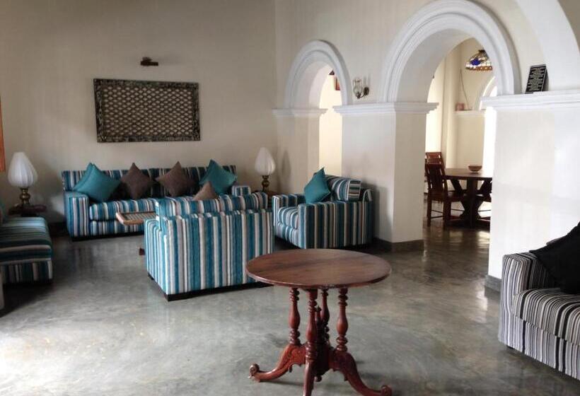 פנסיון Khalid S Guest House