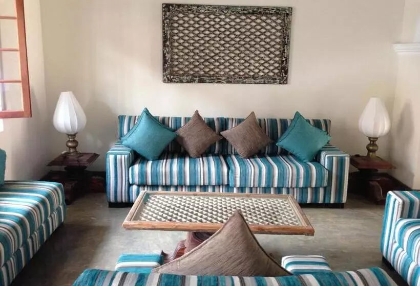 بنسيون Khalid S Guest House