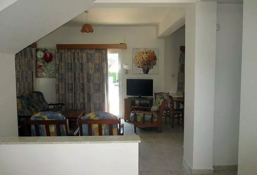 Rododafni Villas