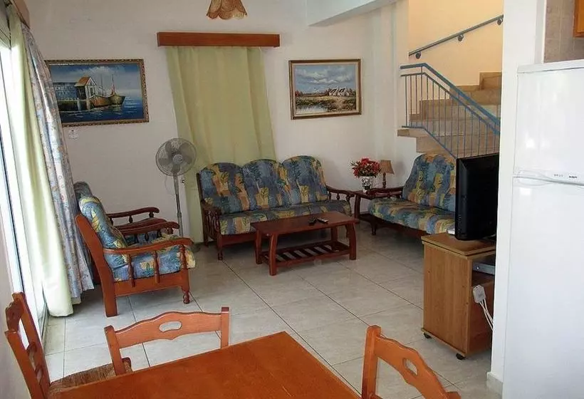 Rododafni Villas
