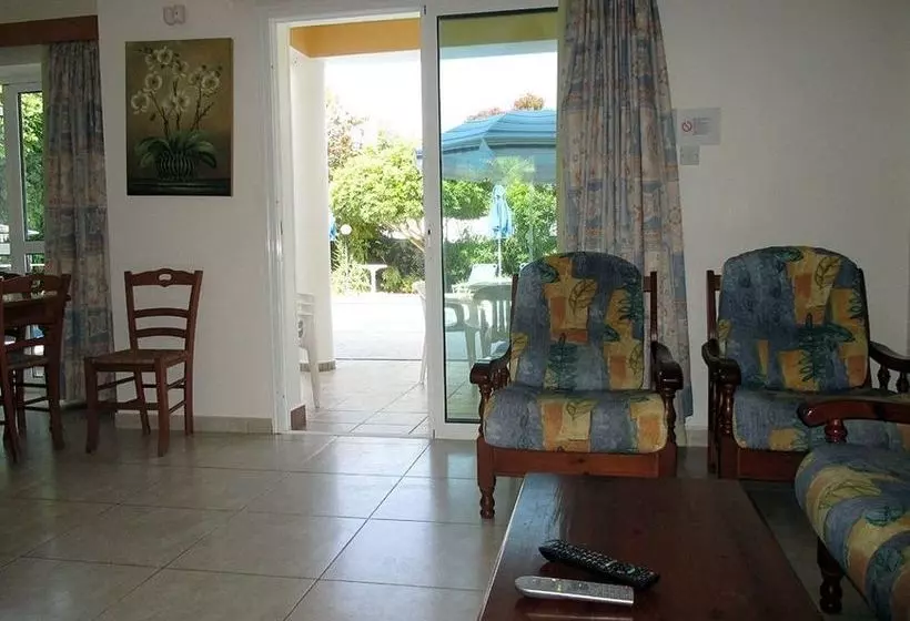 Rododafni Villas