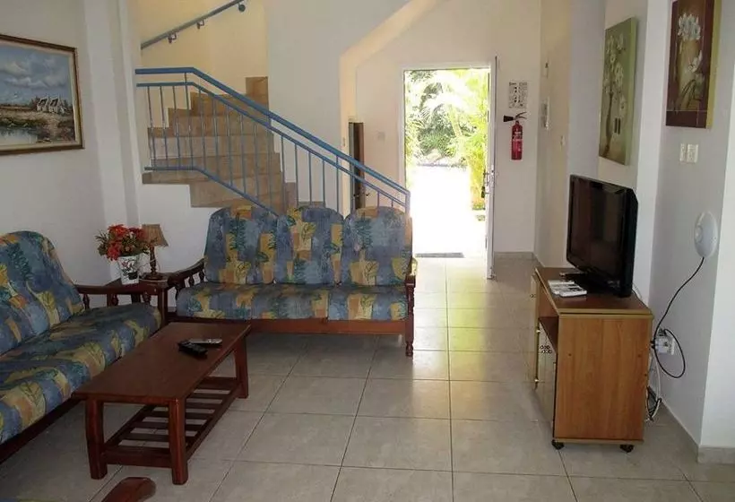 Rododafni Villas