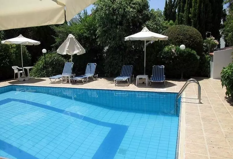 Rododafni Villas