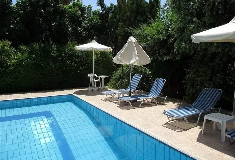 Rododafni Villas