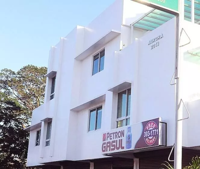 Bed and Breakfast Aurora 2013 Guest House