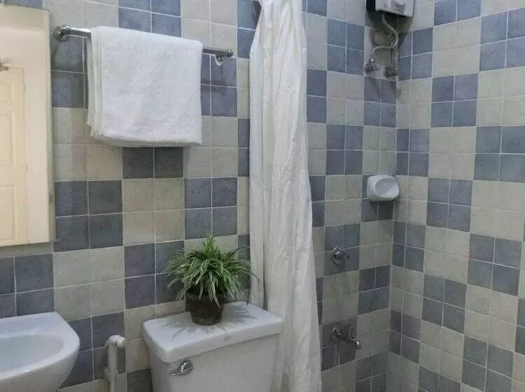 Bed and Breakfast Aurora 2013 Guest House