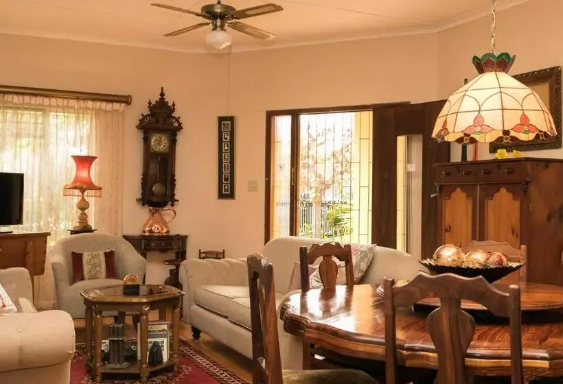 مبيت وإفطار Beau & I