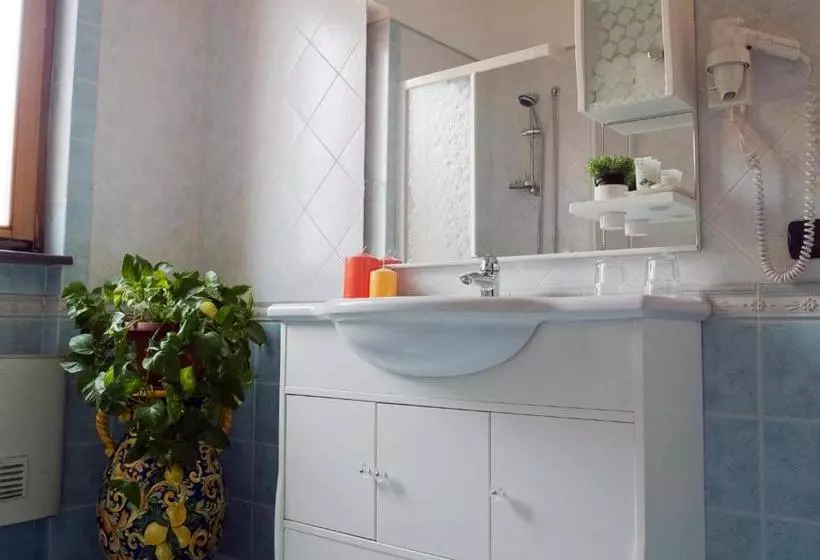 مبيت وإفطار Villa Rosita