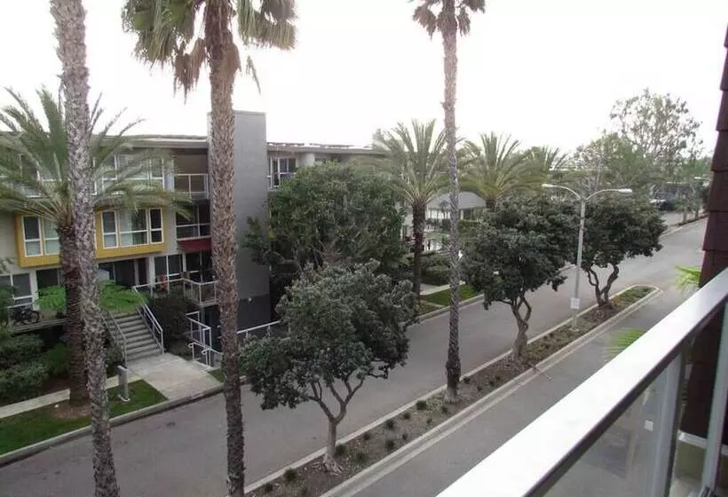 Cozy Place In Tahiti Way