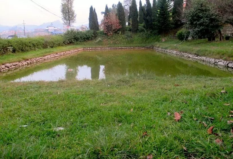 هتل Araniko Village Resort