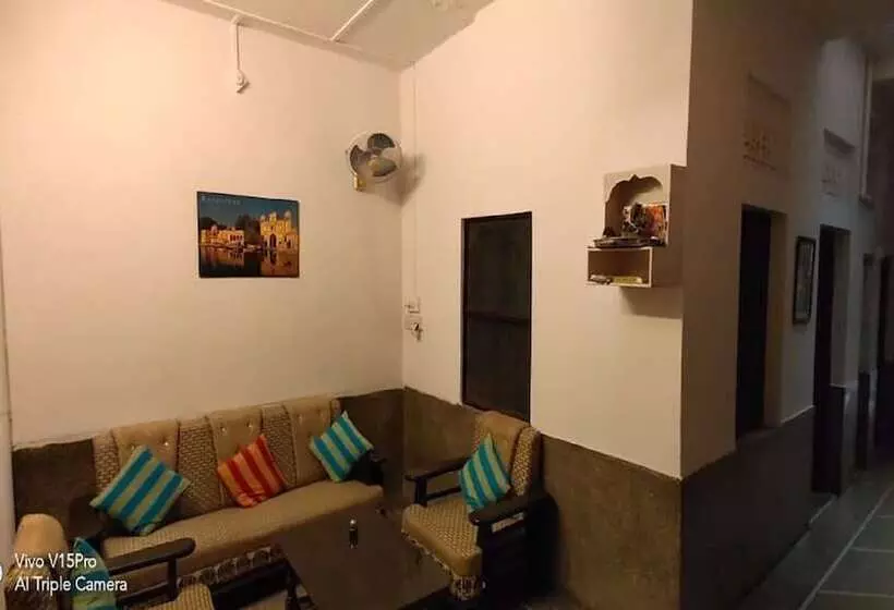 ホテル Arya Haveli