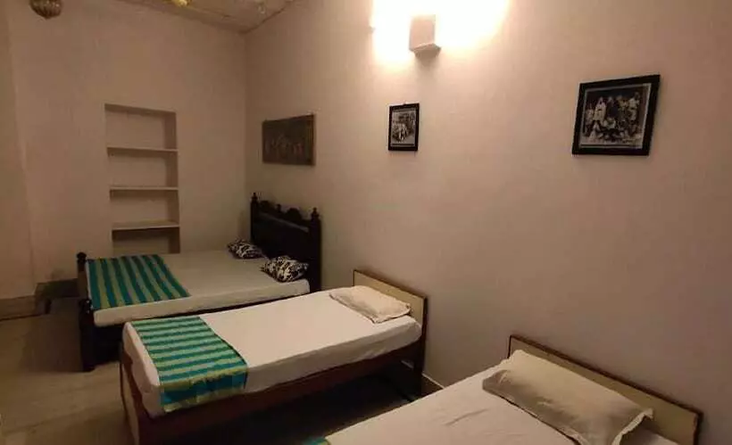 ホテル Arya Haveli