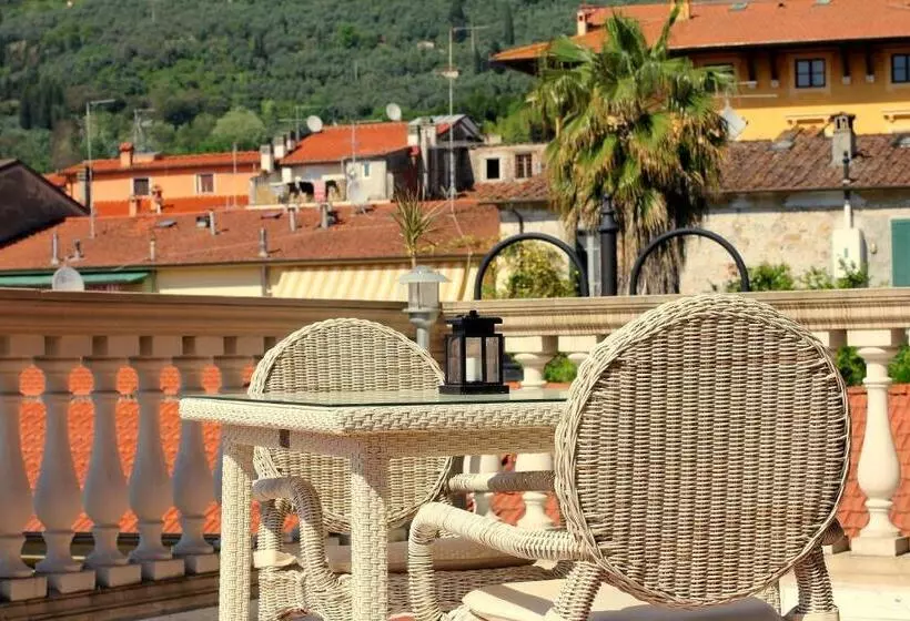 هتل B&b La Sosta Degli Artisti