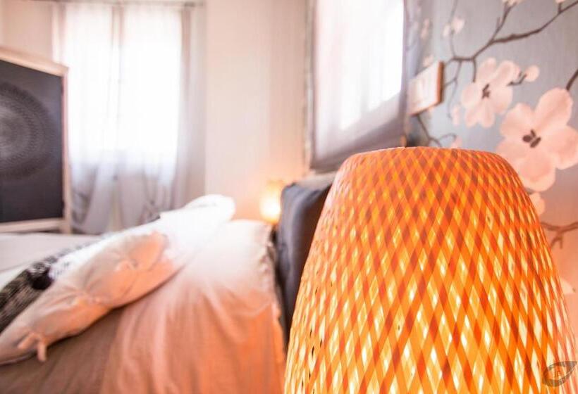 هتل B&b La Sosta Degli Artisti