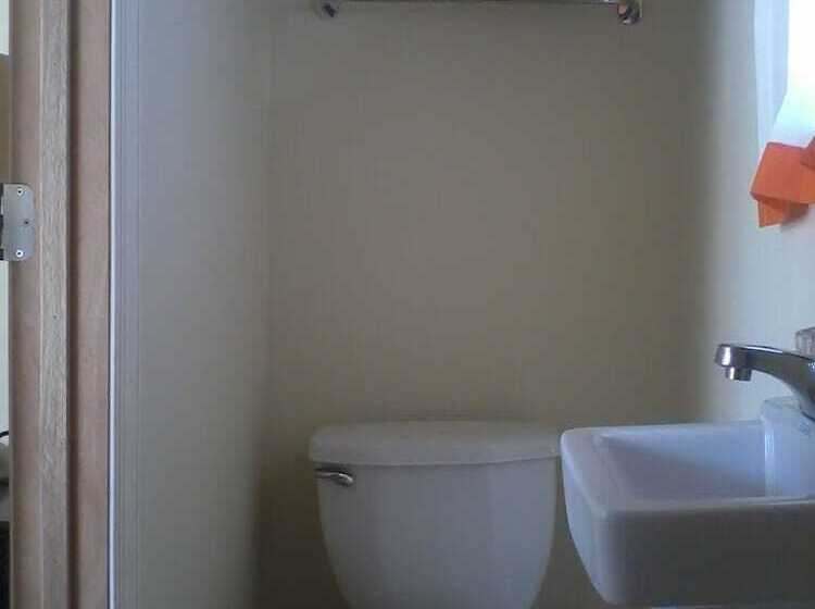 Отель Hiland Terrace