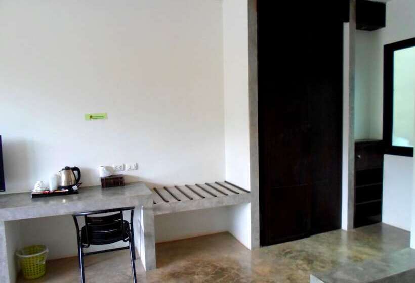 בית מלון כפרי Naraya Riverside Resort