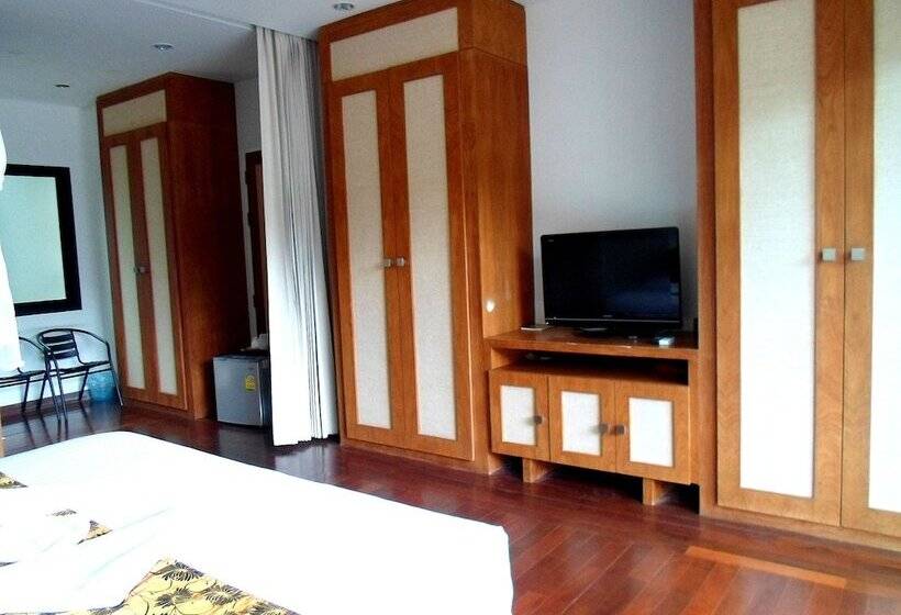 בית מלון כפרי Naraya Riverside Resort