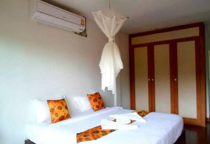 호텔 Naraya Riverside Resort