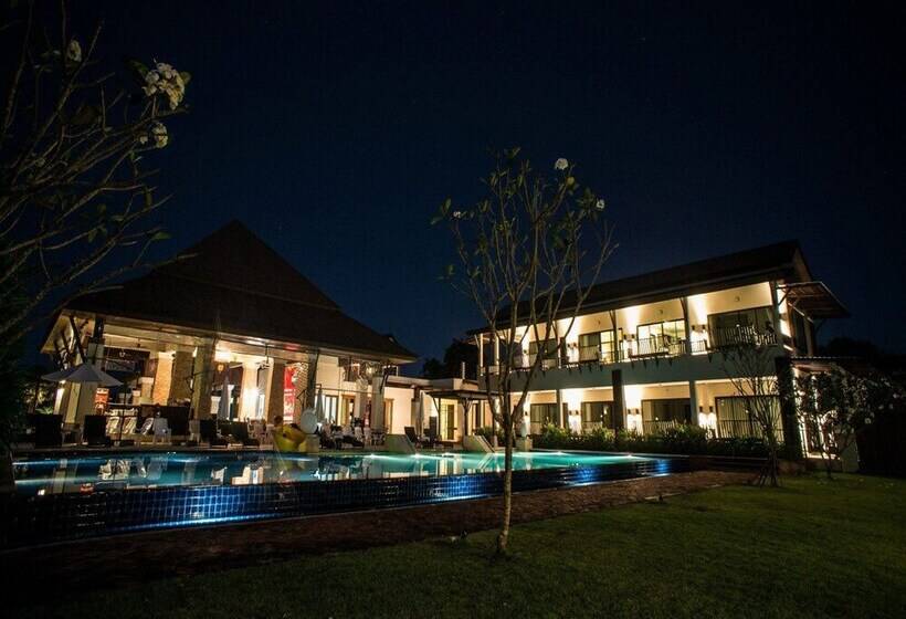 בית מלון כפרי Naraya Riverside Resort