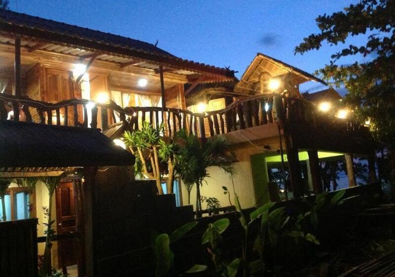 בית מלון כפרי Ruan Mai Naiyang Beach Resort