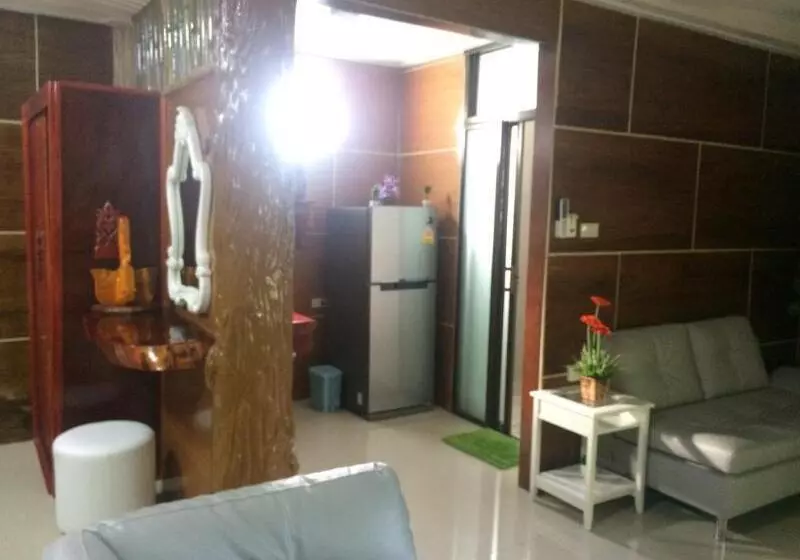 Szálloda Ruan Mai Naiyang Beach Resort