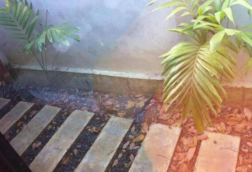 בית מלון כפרי Secret Garden Trang Resort