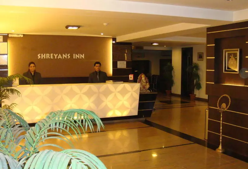 فندق Shreyans Inn
