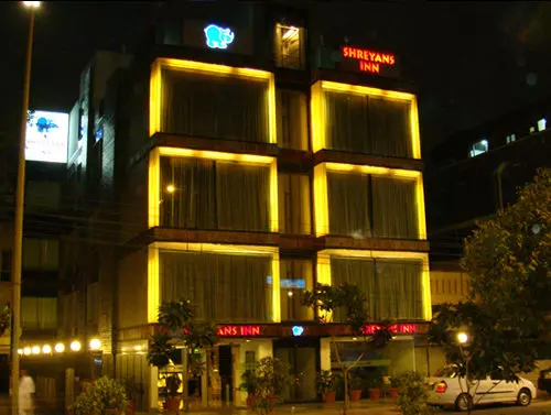 فندق Shreyans Inn
