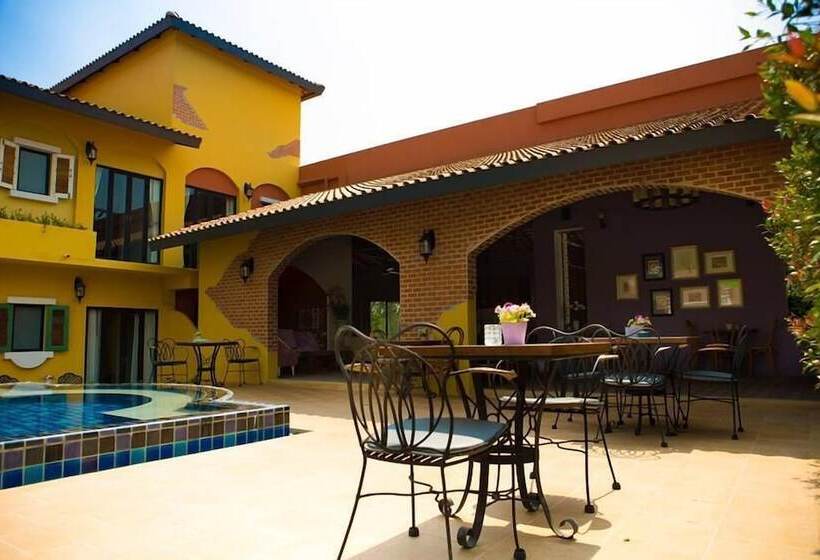 Отель Toscana Trat