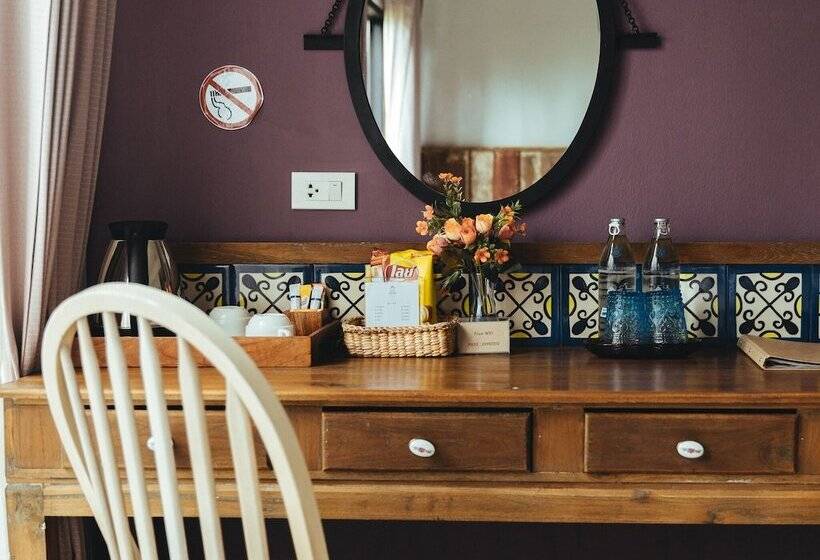 Отель Toscana Trat