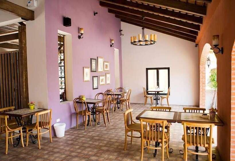 Отель Toscana Trat