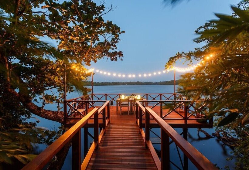 Mo River House Luxury Villa