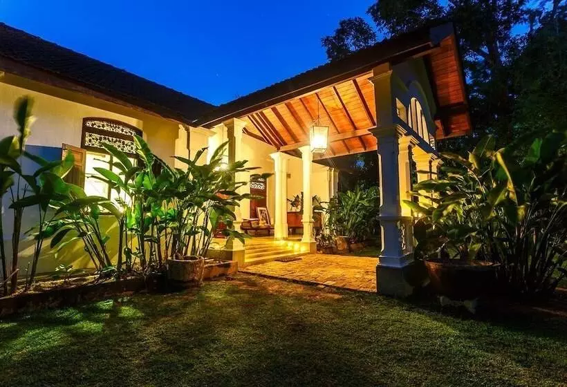 Mo River House Luxury Villa