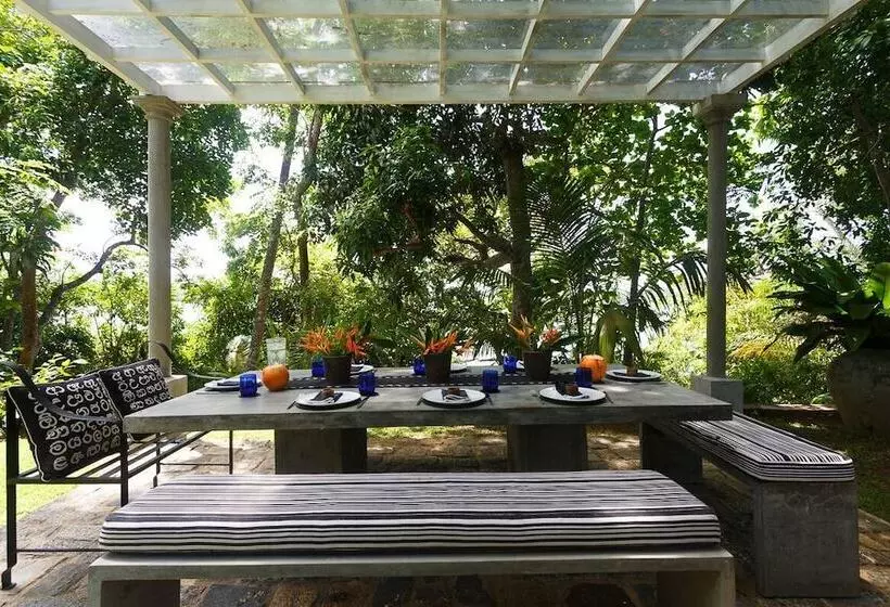 Mo River House Luxury Villa