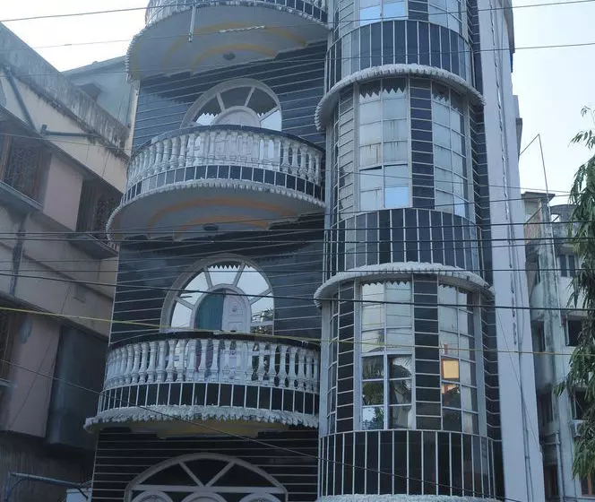 Отель New White Palace