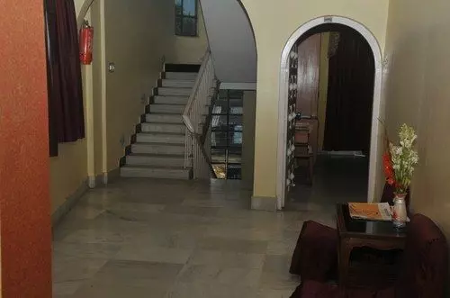 Отель New White Palace