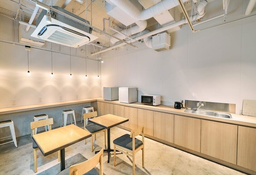 Plus Hostel Tokyo Kawasaki