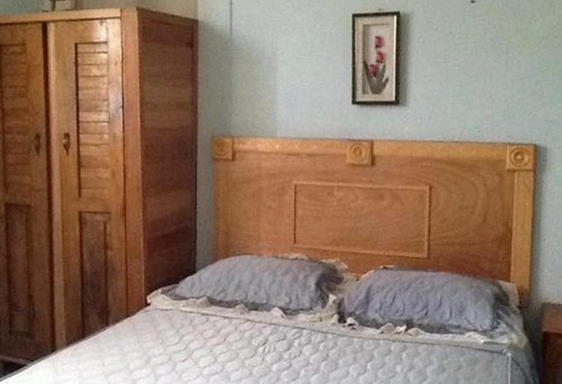 پانسیون Turin Vue La Montagne Lodge