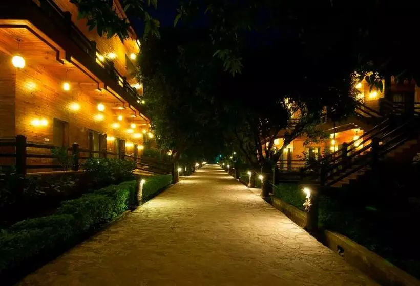 Tuskar S Riverside Resort